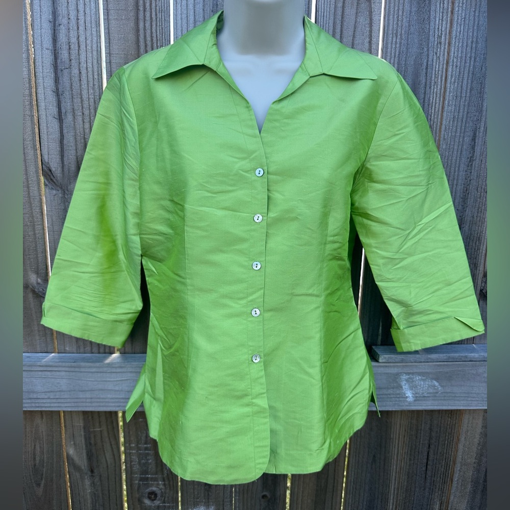 Vintage SLB women’s silk button down shirt size small
